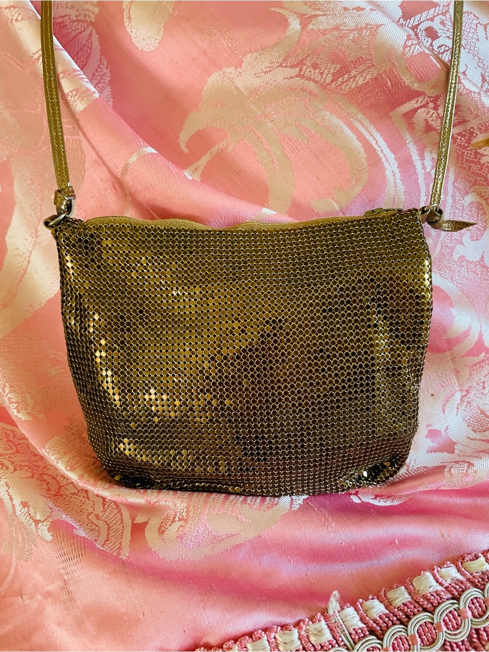 Whiting & Davis Vintage 80s Metallic Gold Mesh Crossbody Purse